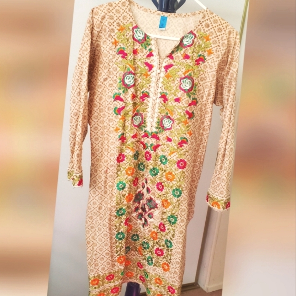 Pakistani casual wear kurta